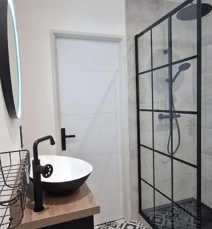 Appartement Votre Loft Aux Halles De Sète